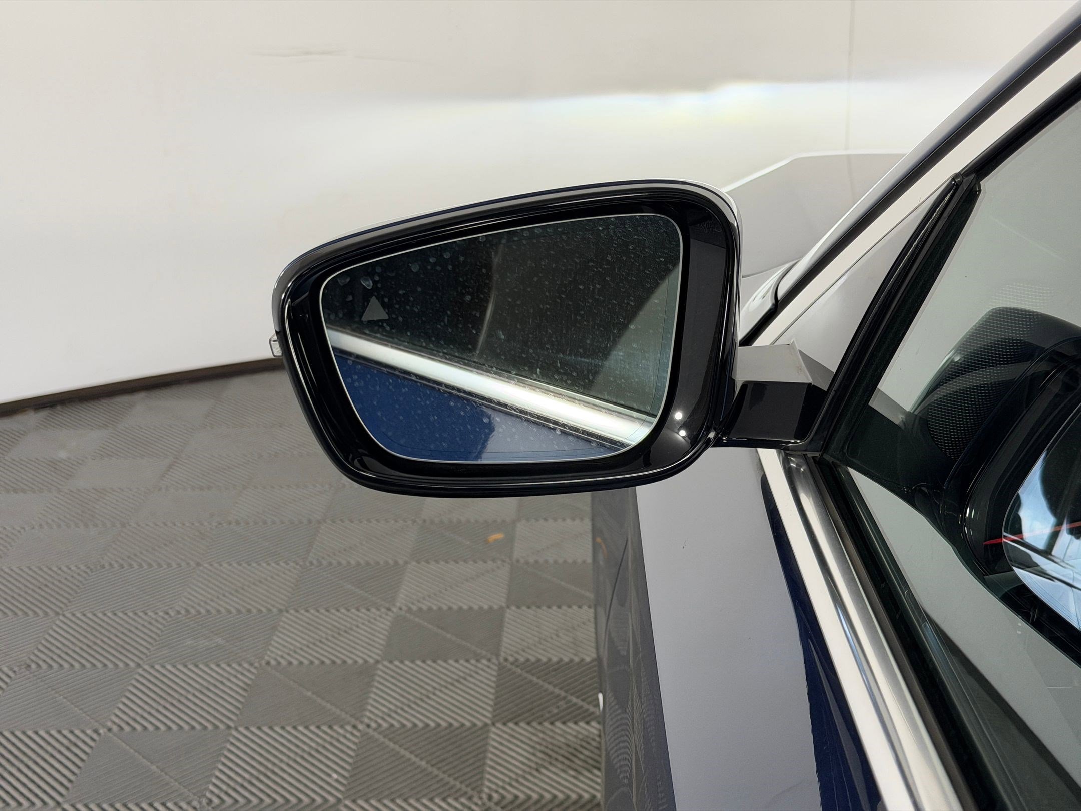 Used 2021 BMW 530i xDrive w/ Convenience Package image 23