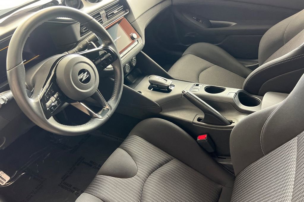 Used 2024 Nissan Z Sport w/ Floor Mat Package image 9