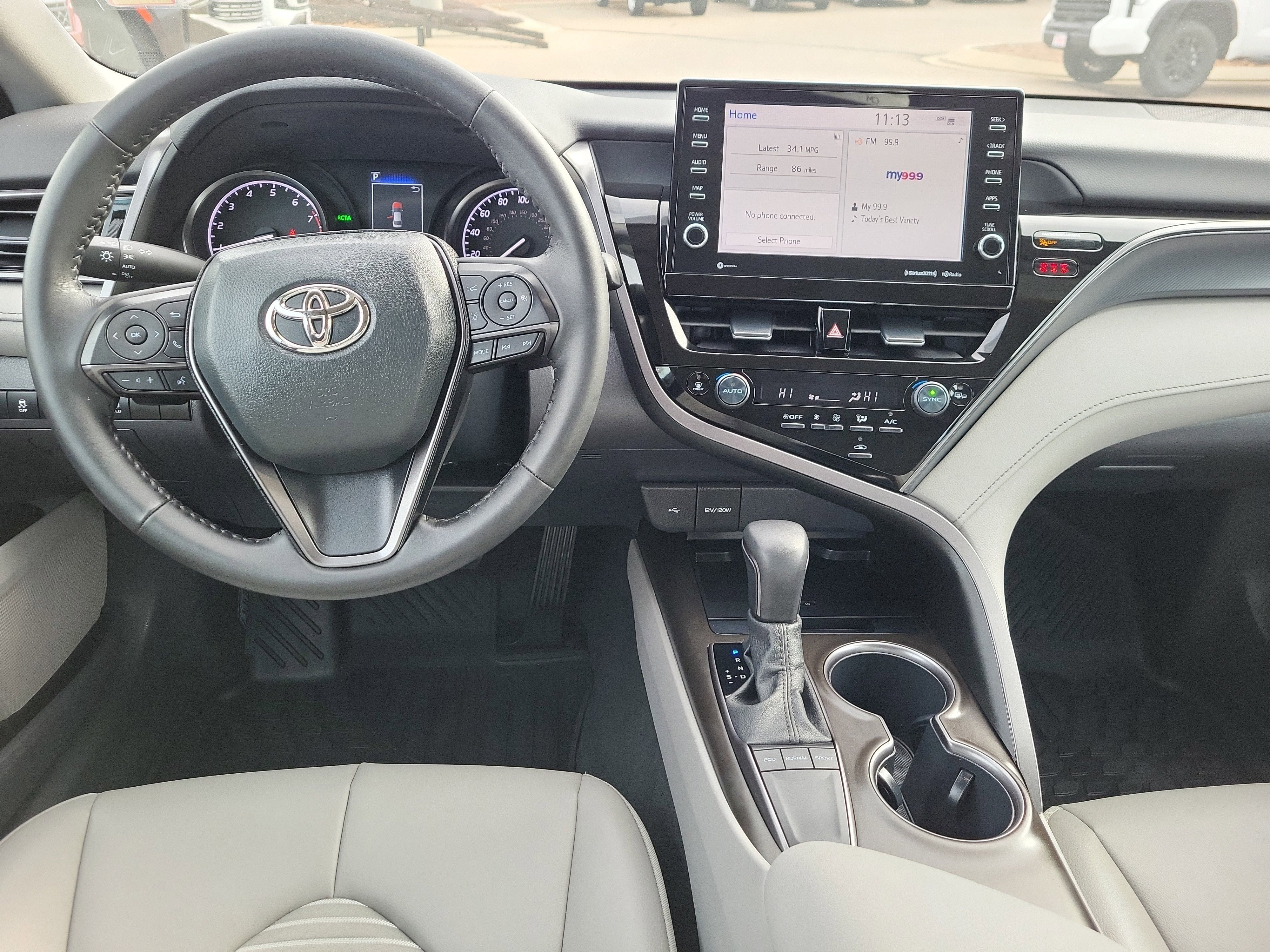 Used 2023 Toyota Camry SE w/ Audio Upgrade Package image 9