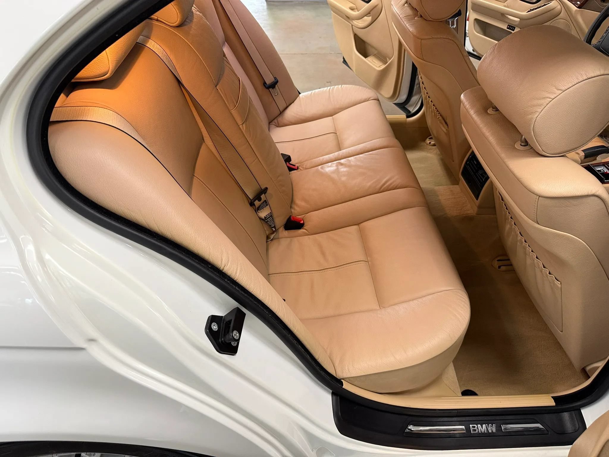 Used 2000 BMW 528i Sedan RWD image 11