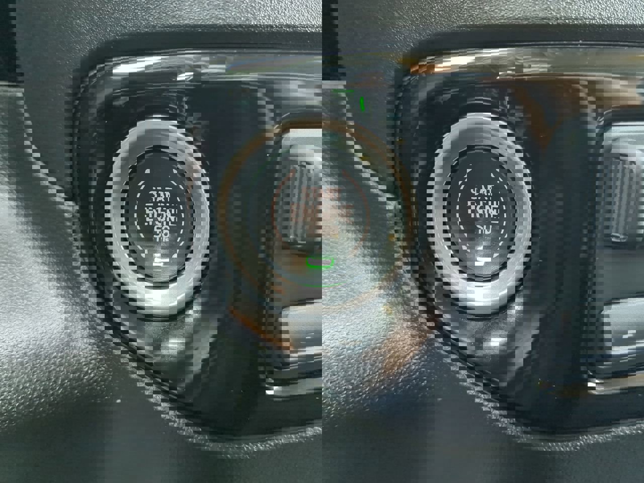 Used 2022 Chevrolet Silverado 1500 LT w/ Protection Package AWD/4WD image 26