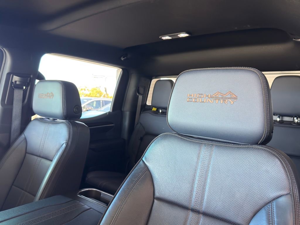 Used 2023 Chevrolet Silverado 1500 High Country image 11