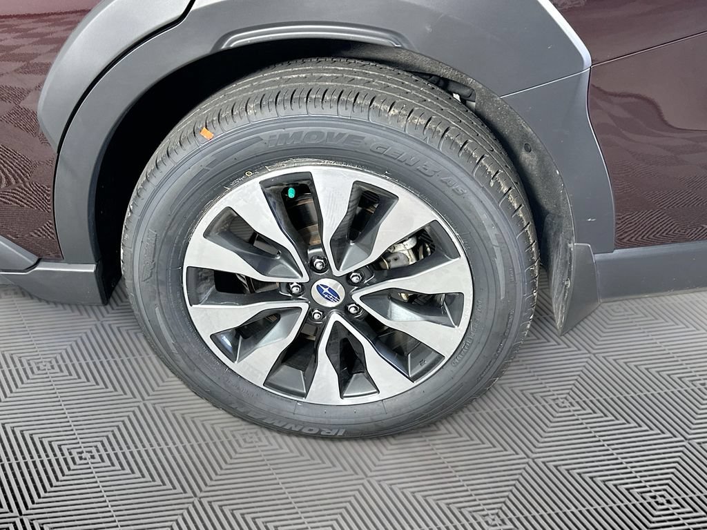 Certified 2025 Subaru Outback Limited AWD/4WD image 39