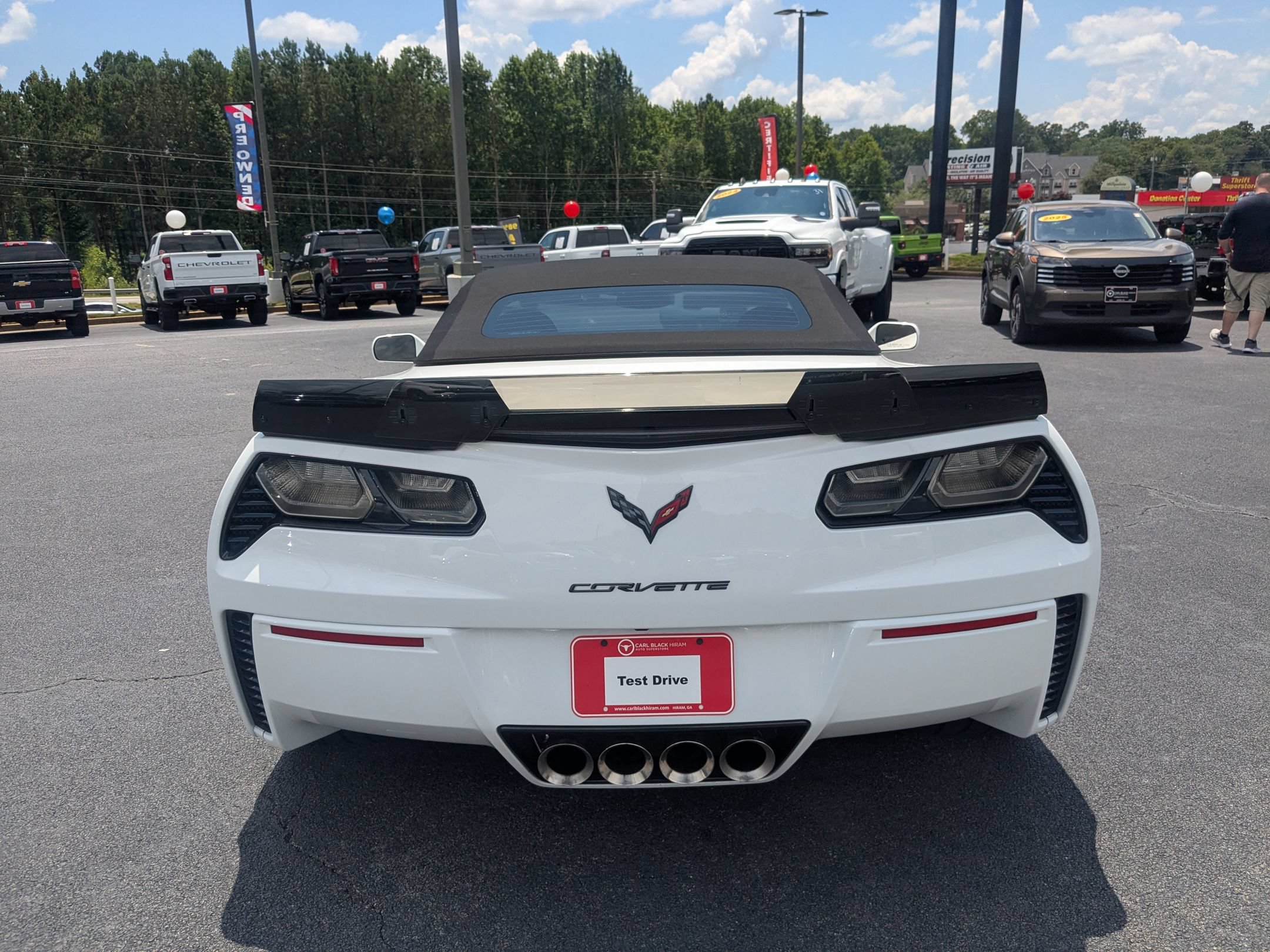 Used 2015 Chevrolet Corvette Z06 w/ 3LZ Preferred Equipment Group RWD image 6