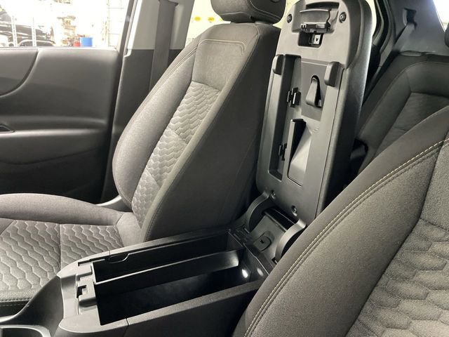 Used 2020 Chevrolet Equinox LT w/ Driver Convenience Package image 21