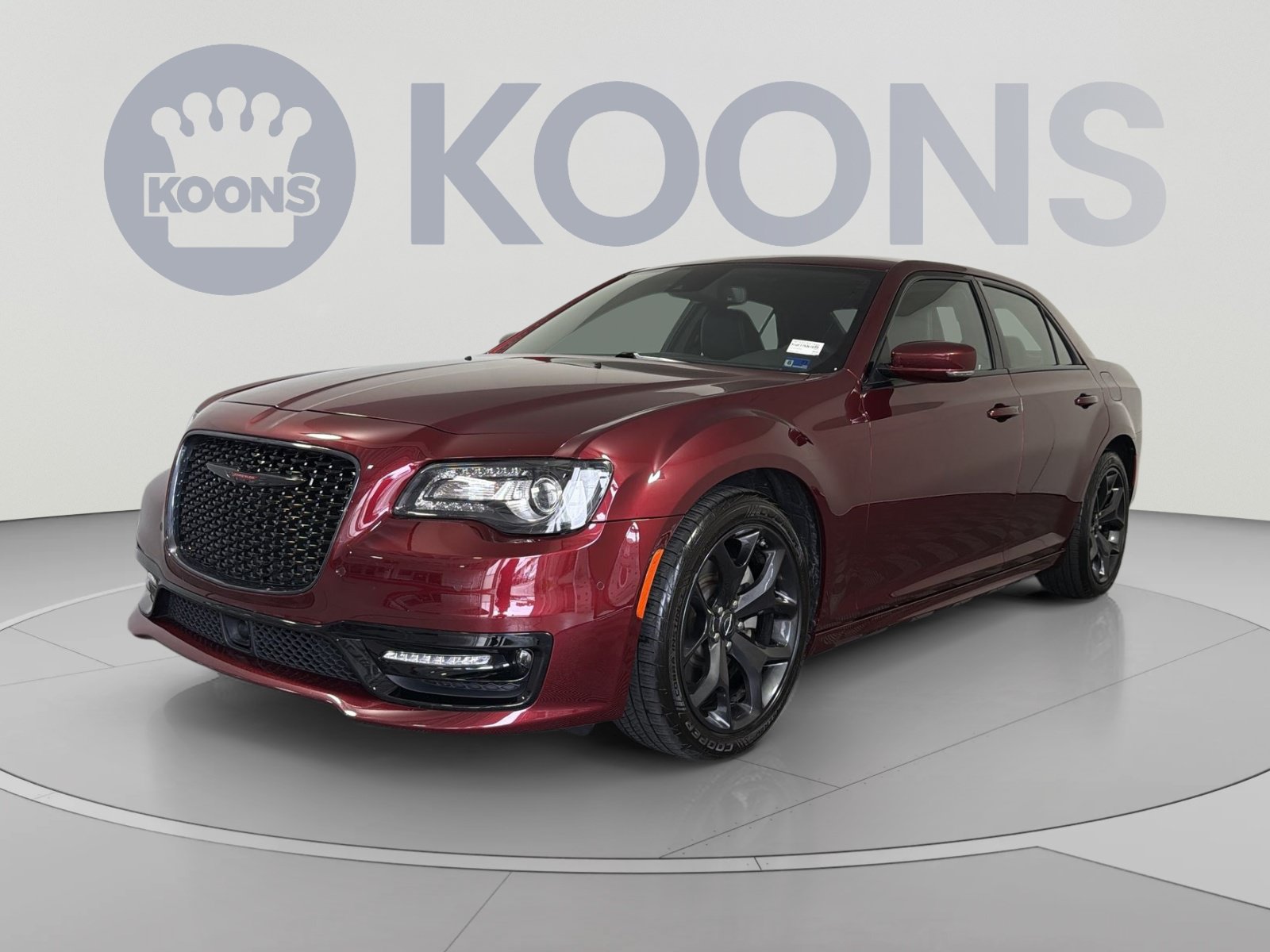 Used 2023 Chrysler 300 S w/ Comfort Group RWD image 1