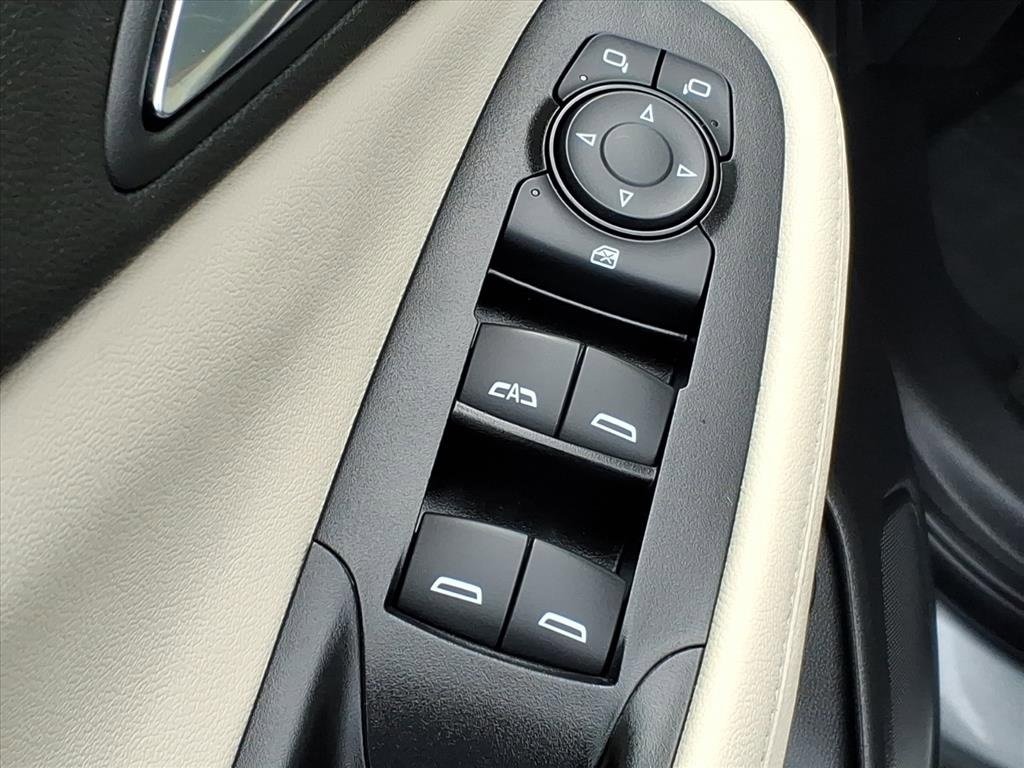 Used 2023 Buick Encore GX Essence w/ Experience Buick Package image 12