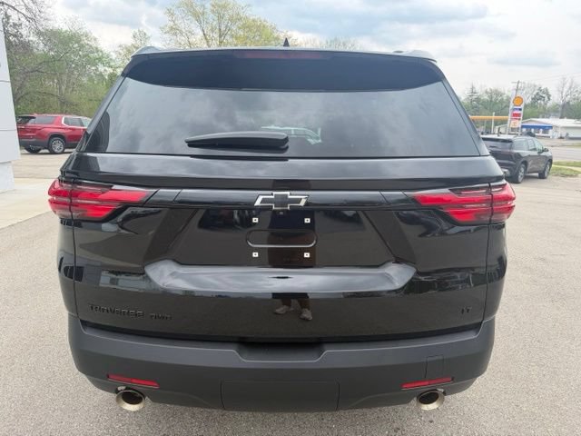 Used 2023 Chevrolet Traverse LT w/ Midnight/Sport Edition AWD/4WD image 4