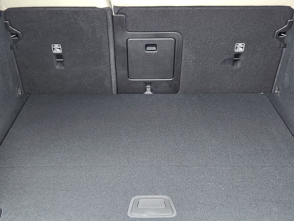 New 2026 Volvo XC60 T8 Ultra w/ Protection Package Premier image 20