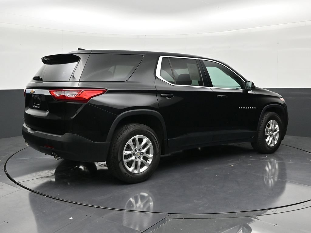 Used 2021 Chevrolet Traverse LS FWD image 5