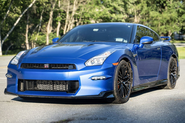 Used 2024 Nissan GT-R AWD/4WD image 14