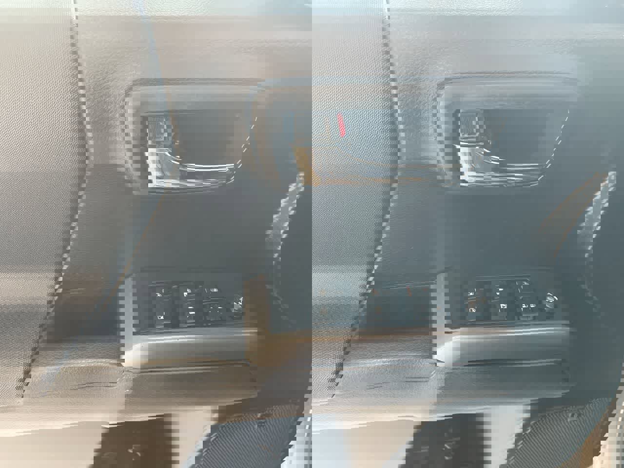 Used 2020 Toyota Tacoma TRD Off-Road w/ TRD Premium Off Road Package image 13