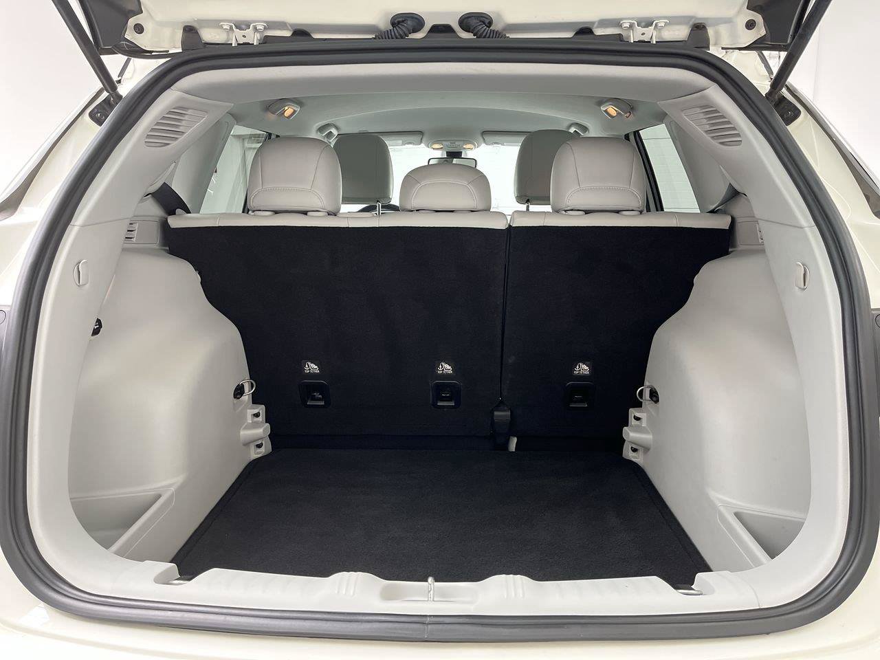 Used 2018 Jeep Compass Limited AWD/4WD image 25