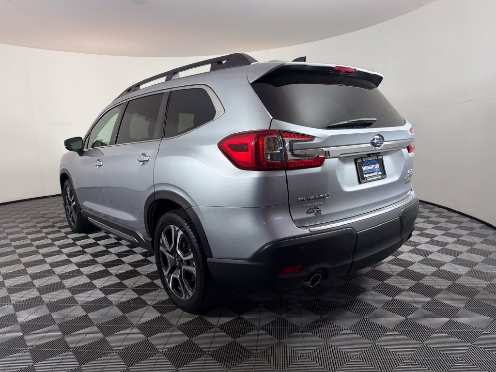 Used 2024 Subaru Ascent Touring AWD/4WD image 5