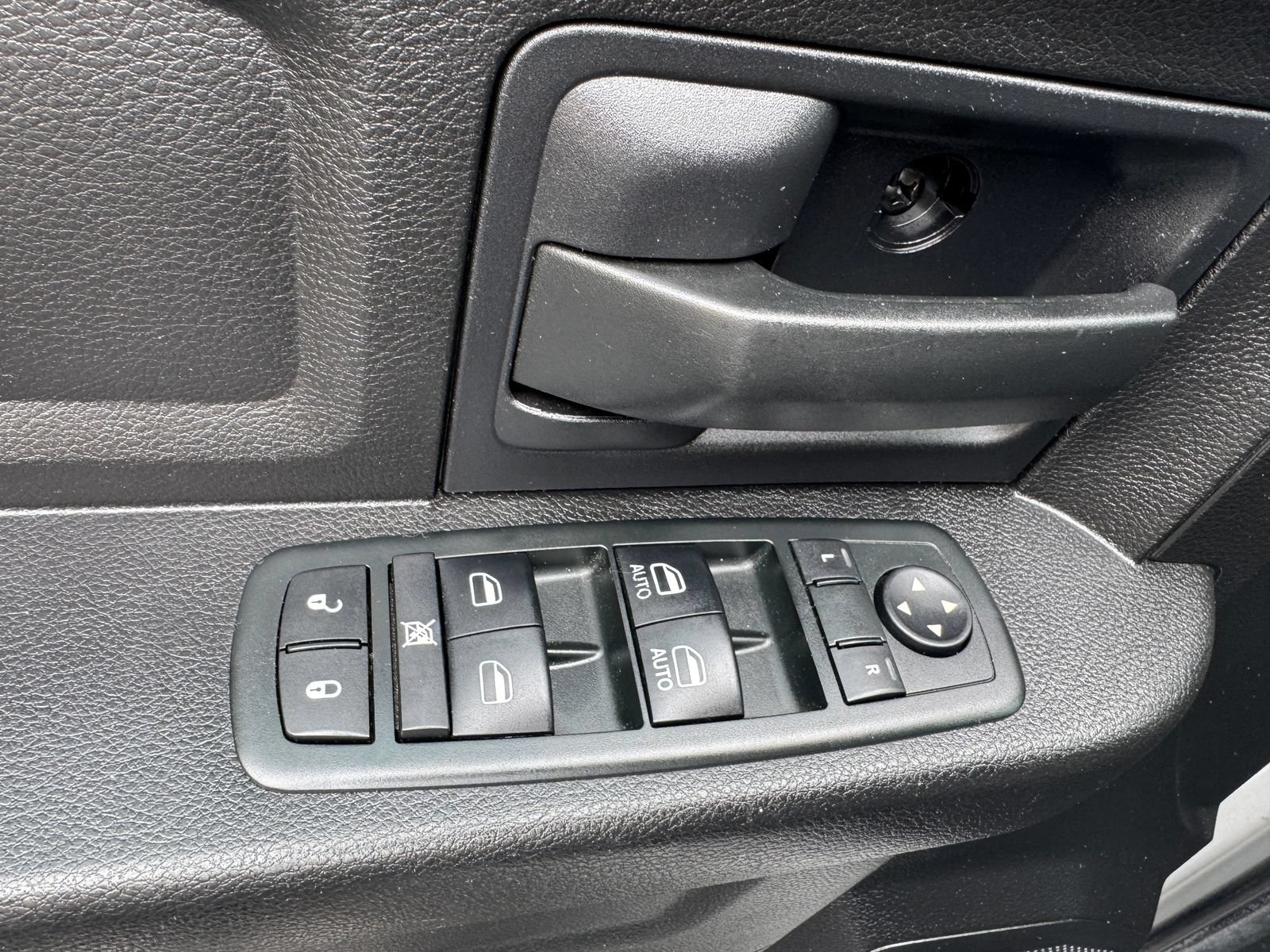 Used 2013 RAM 1500 Tradesman w/ Popular Equipment Group AWD/4WD image 14