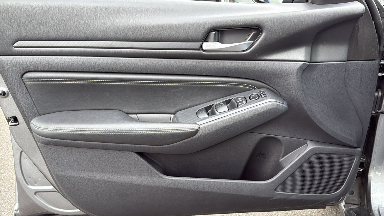 Used 2020 Nissan Altima 2.5 S FWD image 6