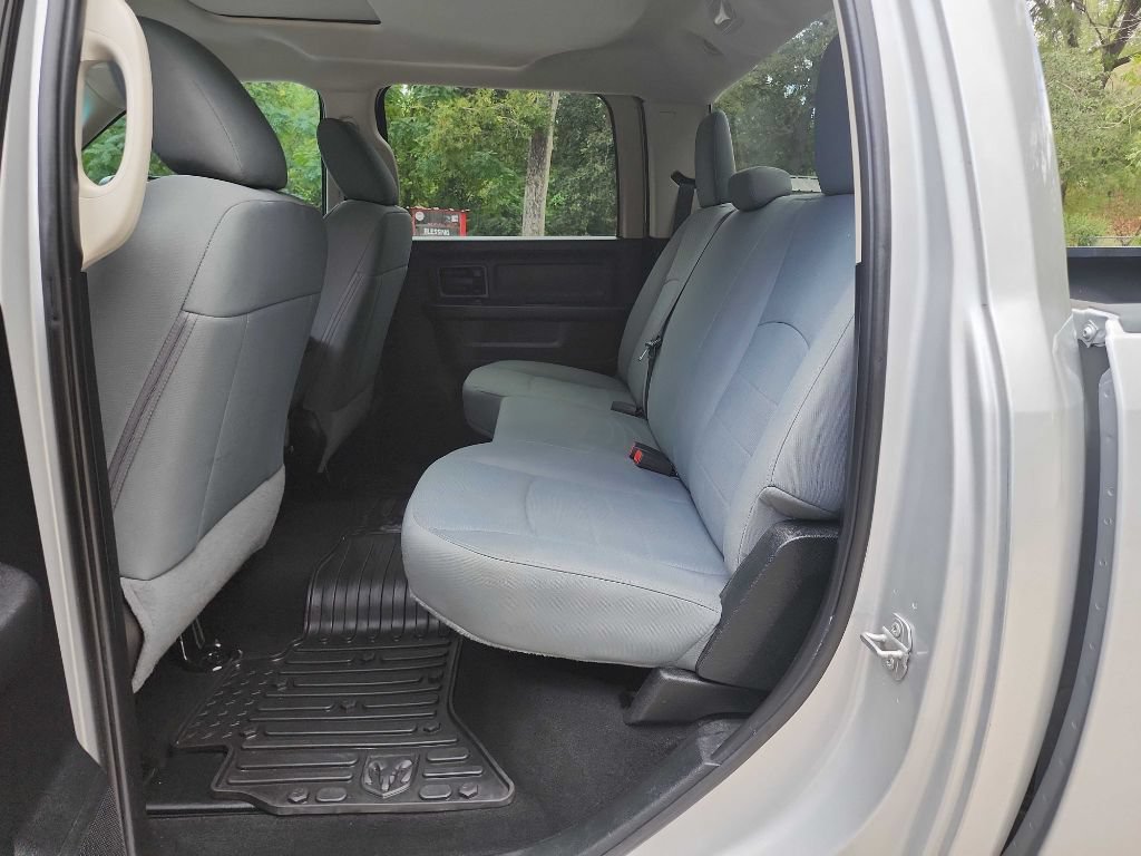 Used 2018 RAM 2500 Tradesman w/ Chrome Appearance Group AWD/4WD image 32
