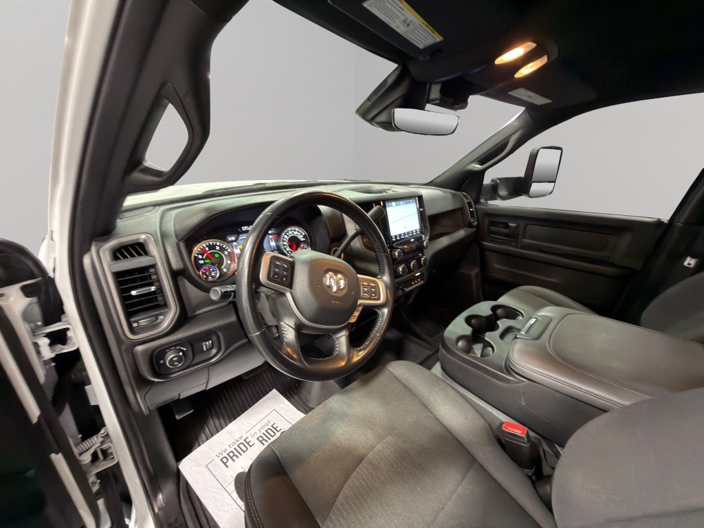 Used 2022 RAM 4500 Tradesman w/ Safety Group RWD image 4