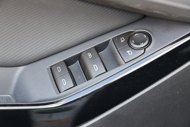 New 2026 Chevrolet Equinox LT FWD image 16