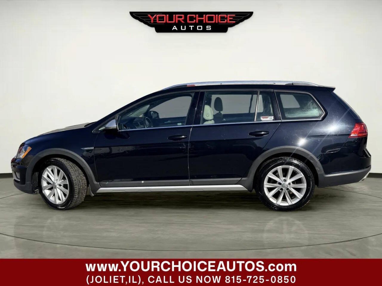 Used 2017 Volkswagen Golf Alltrack SE AWD/4WD image 2