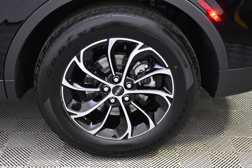 New 2026 Lincoln Nautilus Premier w/ Equipment Group 102A image 20