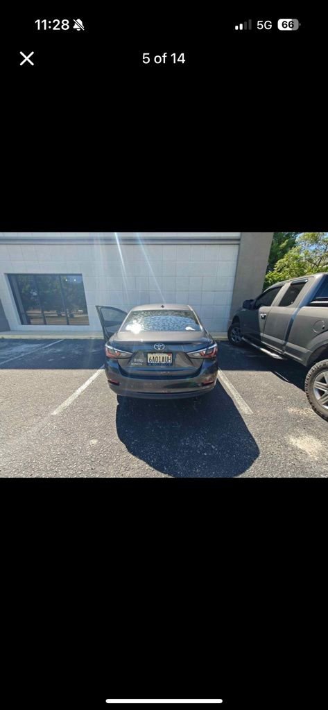 Used 2019 Toyota Yaris LE image 5