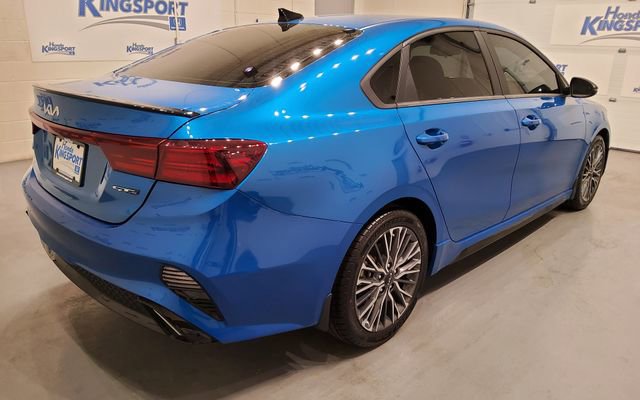 Used 2023 Kia Forte GT-Line w/ GT-Line Technology Package FWD image 3