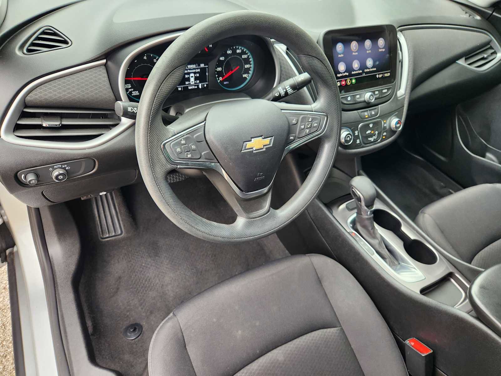 Used 2021 Chevrolet Malibu LS FWD image 2