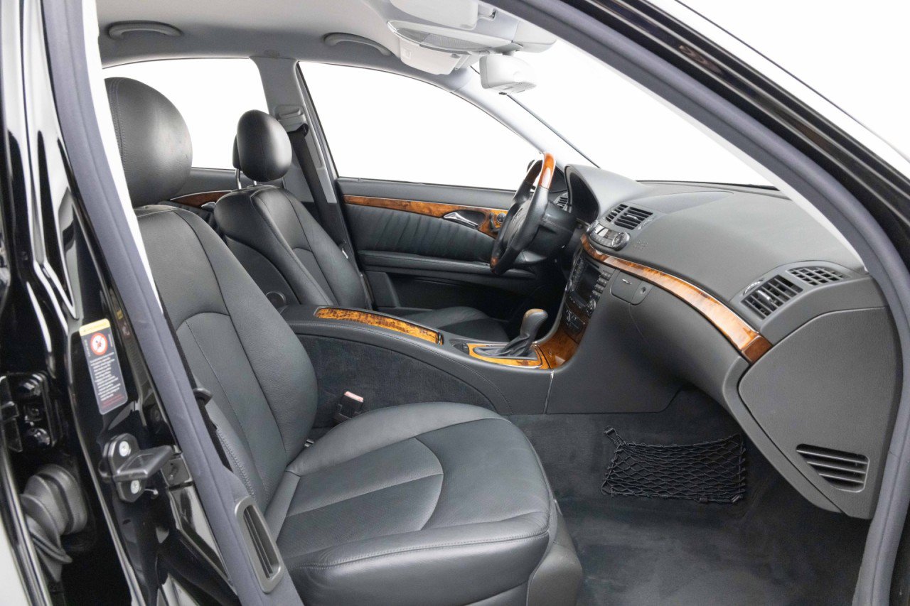 Used 2005 Mercedes-Benz E 500 Sedan image 18