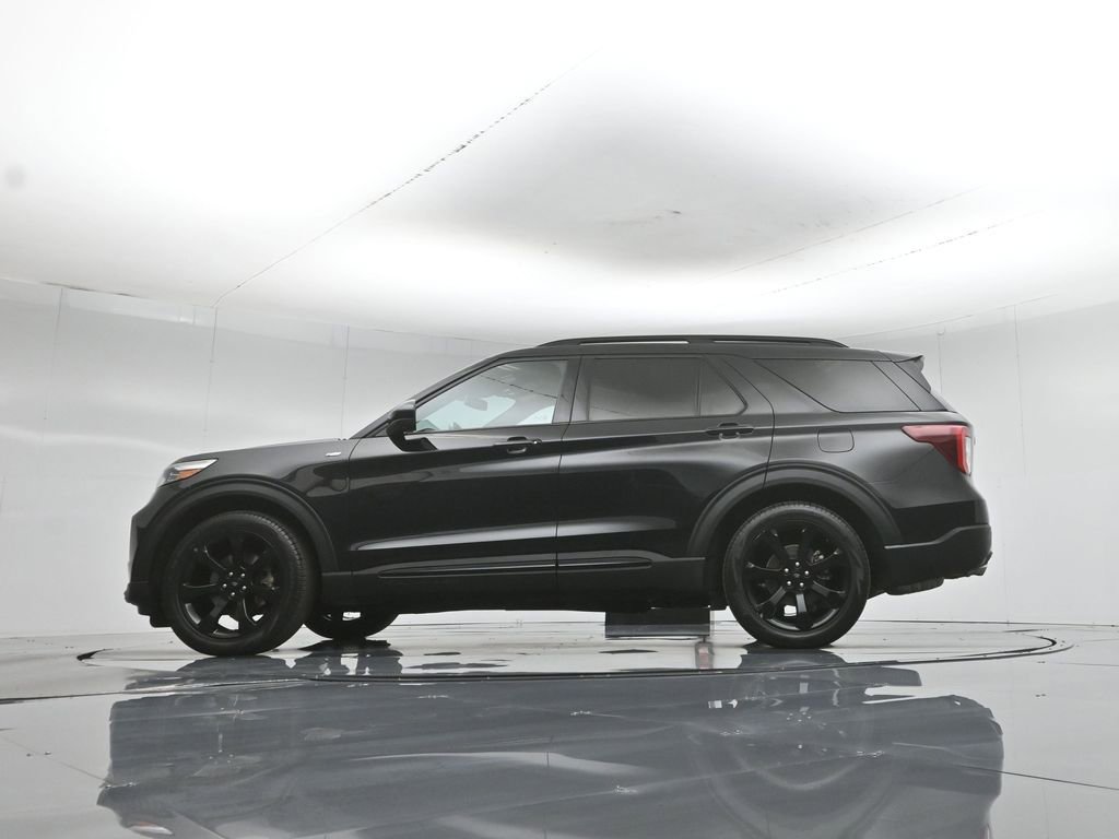 Used 2024 Ford Explorer ST-Line w/ Class IV Trailer Tow Package RWD image 56