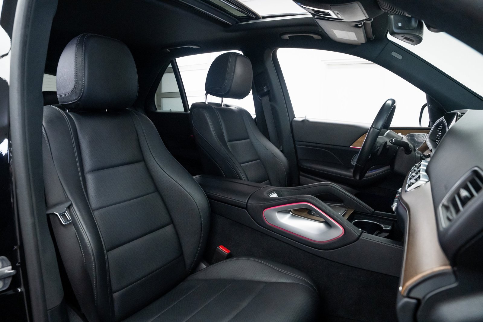 Used 2021 Mercedes-Benz GLE 350 4MATIC image 26