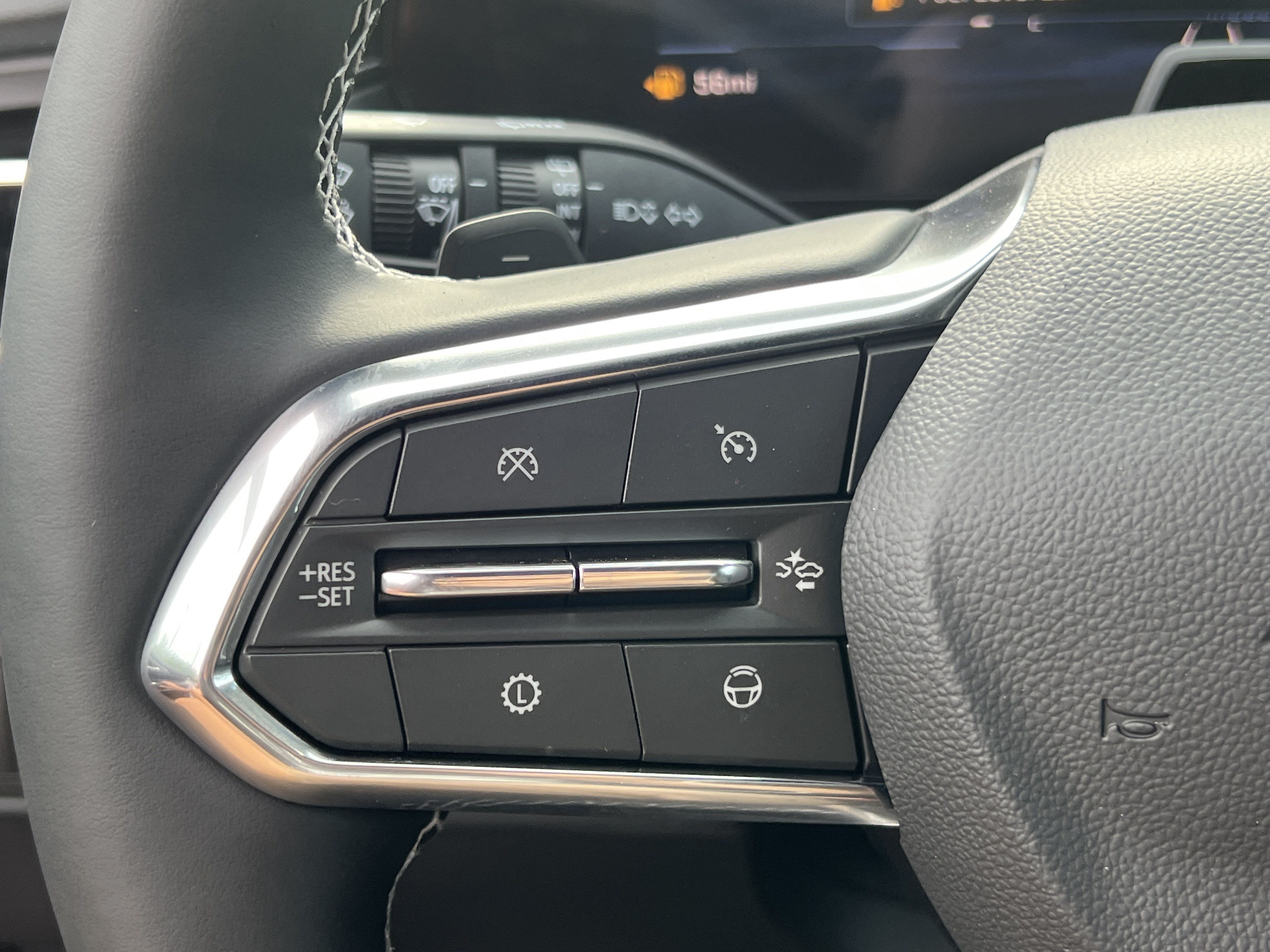 New 2027 Chevrolet Traverse LT w/ Enhanced Driving Package FWD image 22