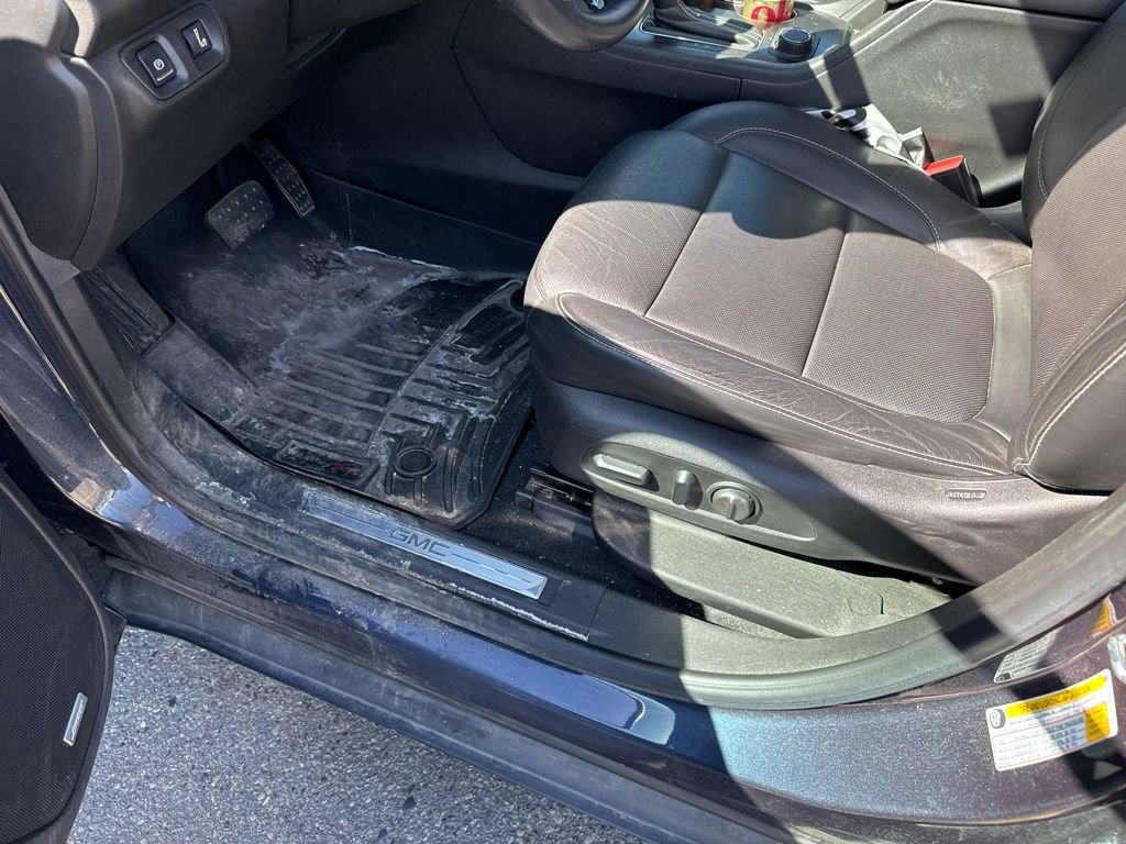 Used 2018 GMC Acadia SLT AWD/4WD image 13