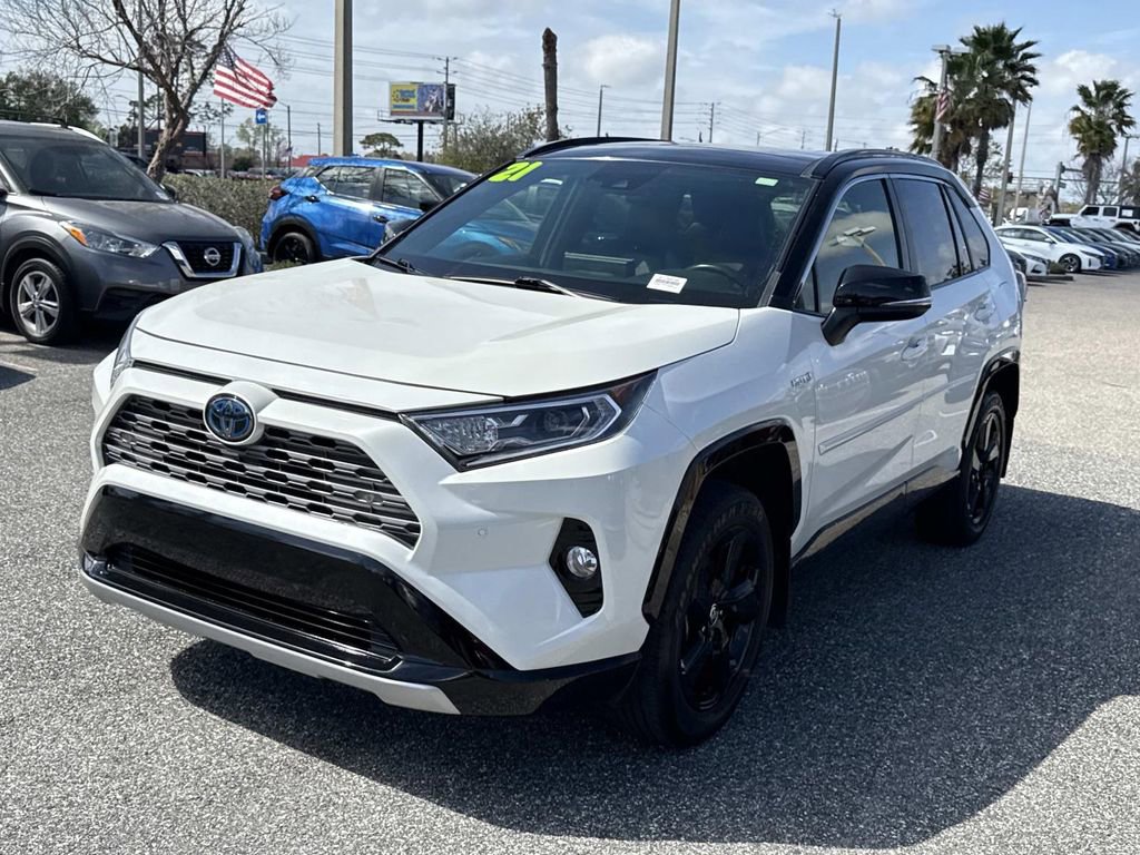 Used 2021 Toyota RAV4 XSE image 8