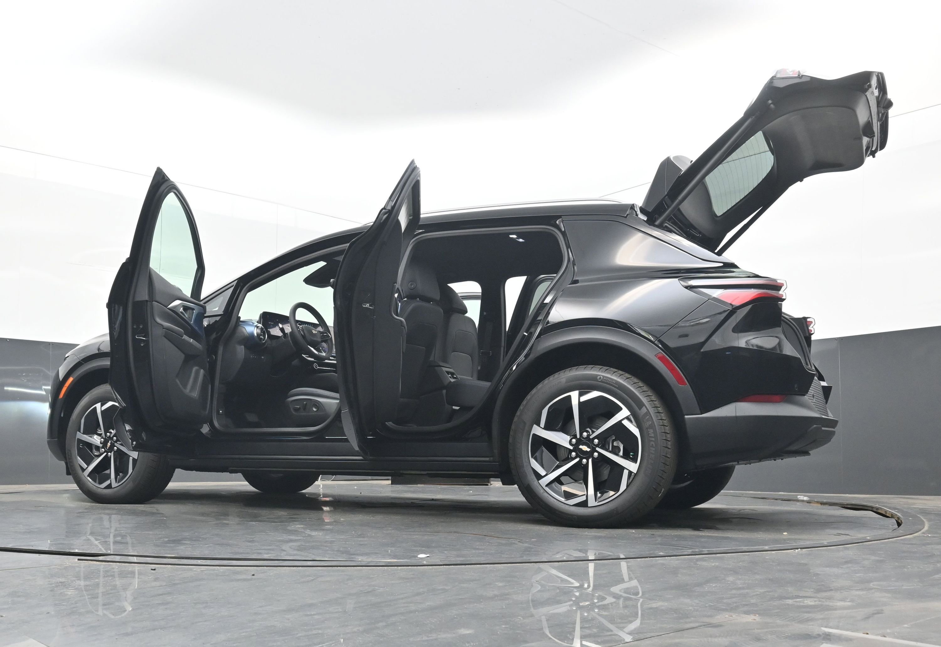 New 2026 Chevrolet Equinox EV LT image 43