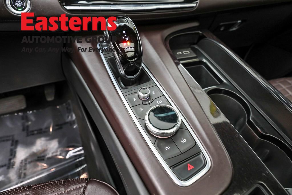 Used 2021 Cadillac Escalade ESV Premium Luxury Platinum image 21