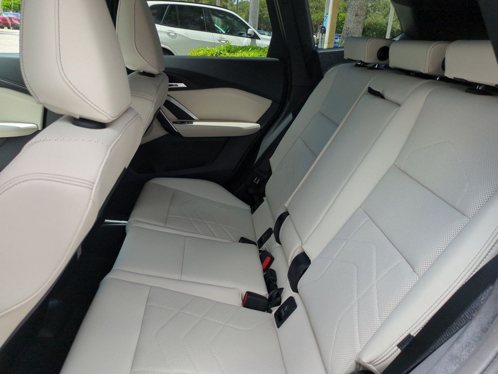 New 2027 BMW X1 xDrive28i AWD/4WD image 14