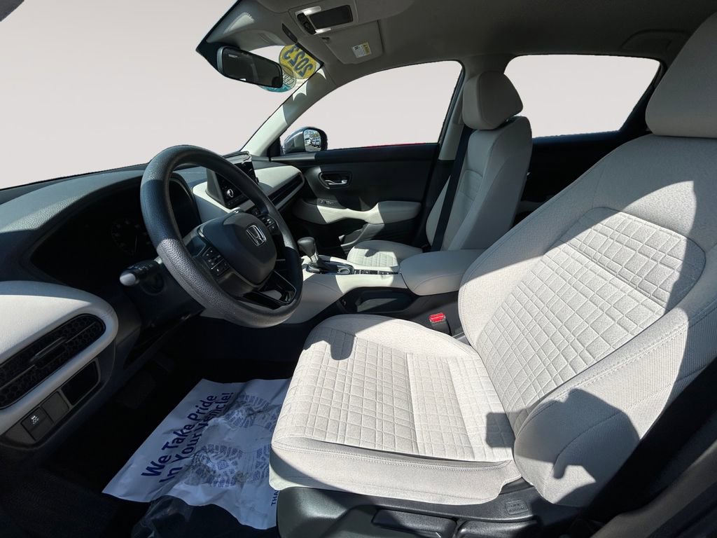 Certified 2023 Honda HR-V LX image 9