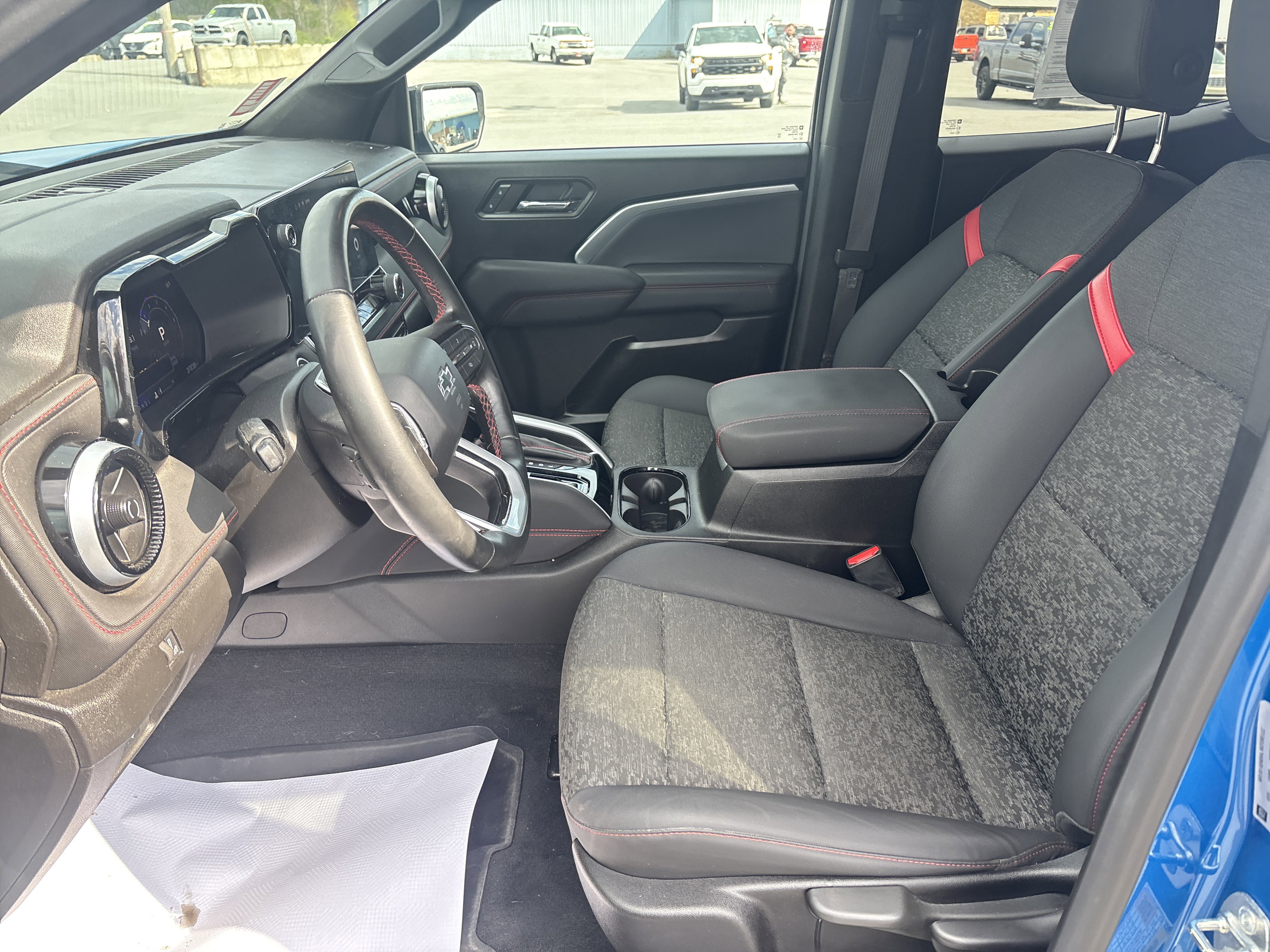 Used 2024 Chevrolet Colorado Z71 w/ Advanced Trailering Package AWD/4WD image 12