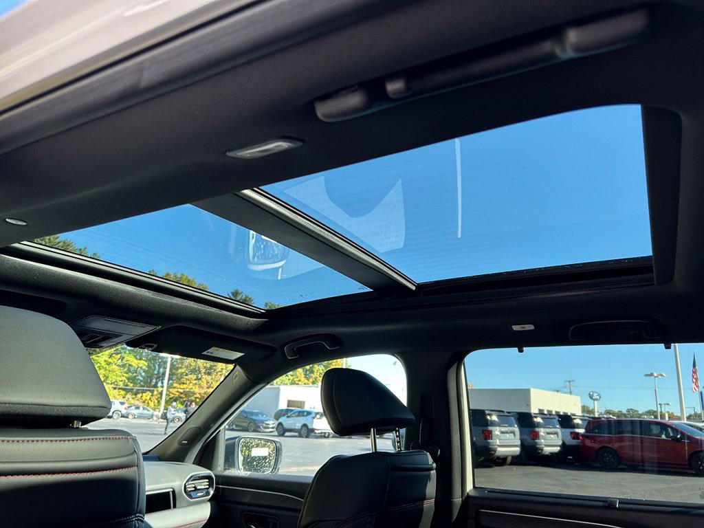New 2026 Honda Pilot Black Edition image 24