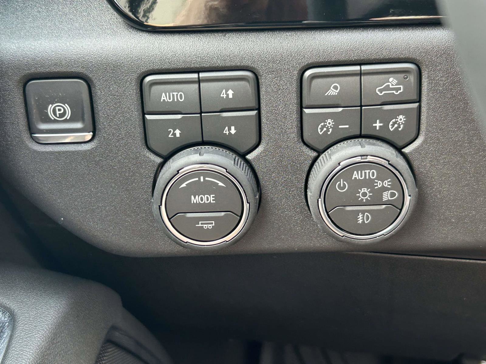 New 2026 Chevrolet Silverado 1500 LTZ w/ LTZ Premium Package image 20