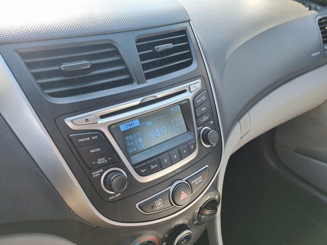 Used 2017 Hyundai Accent SE FWD image 13