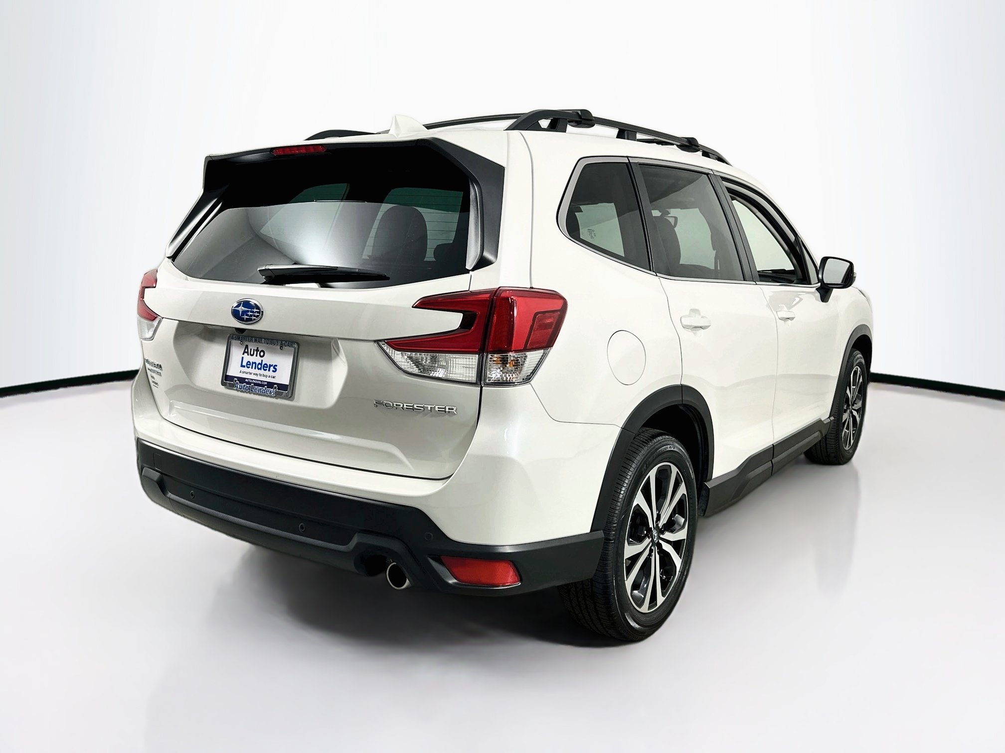 Used 2023 Subaru Forester Limited AWD/4WD image 5
