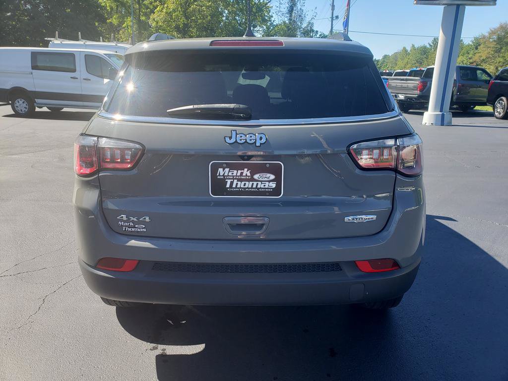 Used 2024 Jeep Compass Latitude AWD/4WD image 6