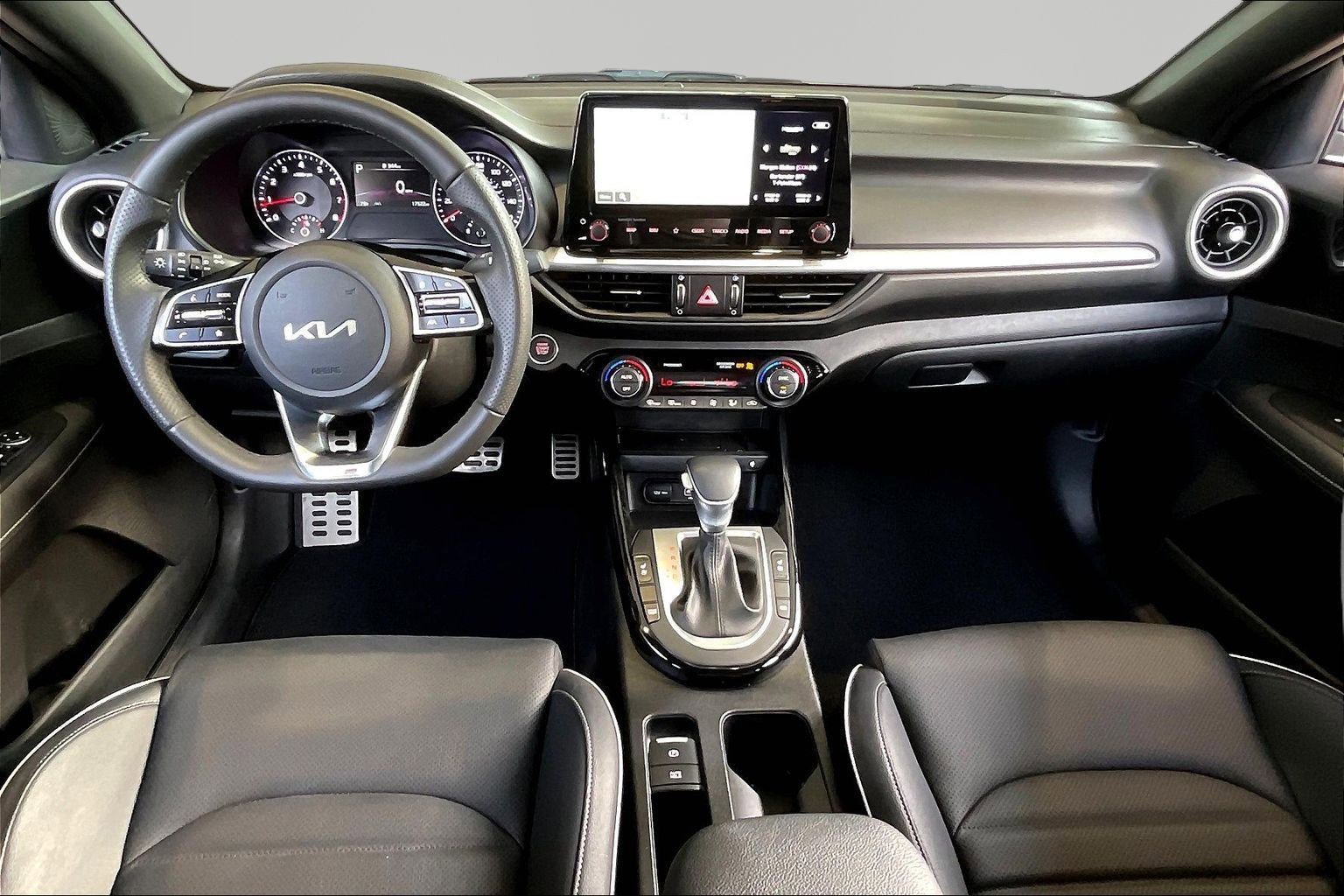 Used 2023 Kia Forte GT-Line w/ GT-Line Premium Package image 7