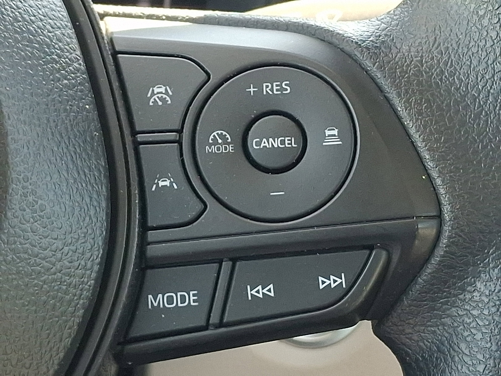 Used 2026 Toyota Corolla LE w/ LE Premium Package FWD image 22