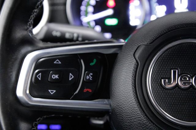 Used 2022 Jeep Wrangler Unlimited Sahara w/ Cold Weather Group image 19