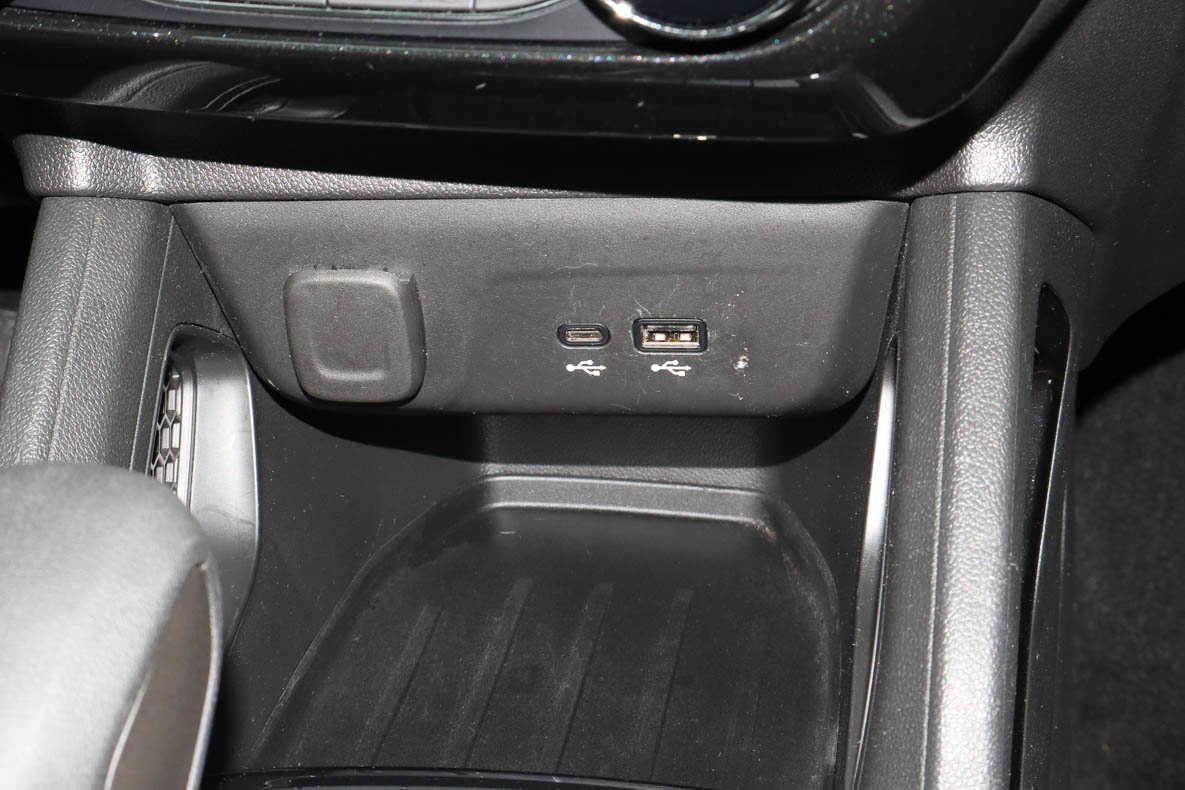 Used 2025 Chevrolet TrailBlazer LT AWD/4WD image 21