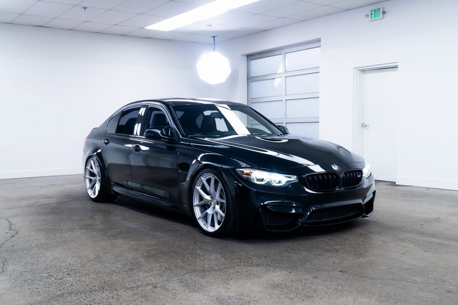Used 2018 BMW M3 w/ Competition Package image 32