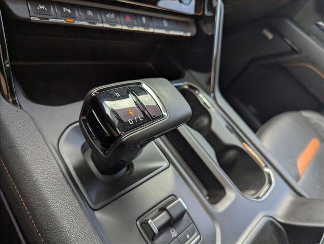 Certified 2024 GMC Sierra 1500 AT4 w/ Technology Package image 11
